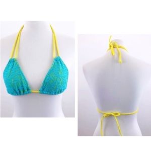 EUC Victoria’s Secret Women’s Triangle Bikini Top